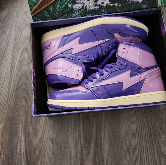 Men's sneakers